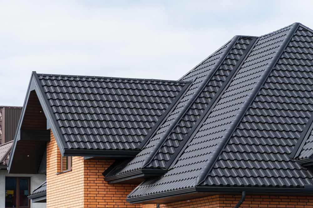 Roser metal roofing installation