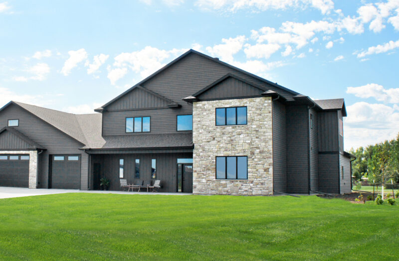 Carbon-Traditional-BoardAndBatten-Siding